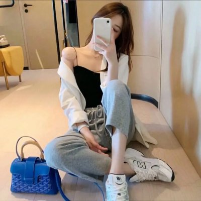 千钧。一发